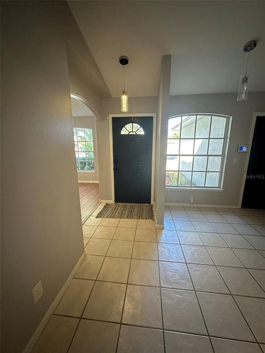 For Rent: $2,395 (3 beds, 2 baths, 1506 Square Feet)