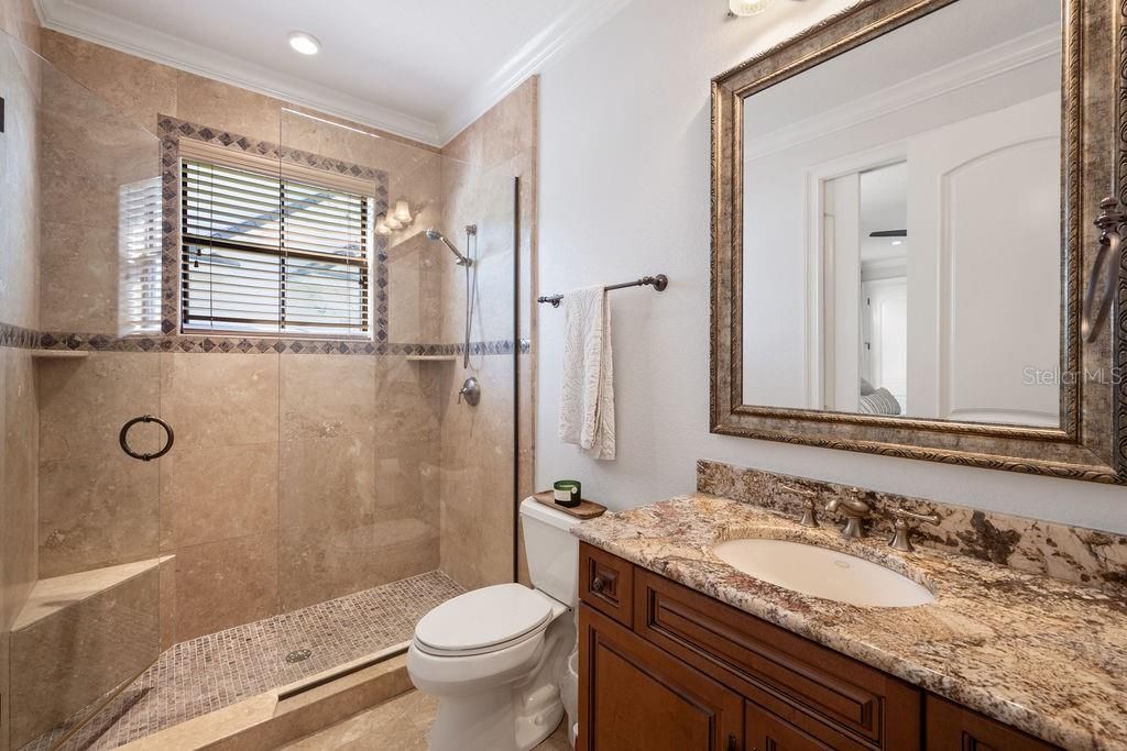 For Sale: $2,895,000 (6 beds, 6 baths, 6834 Square Feet)