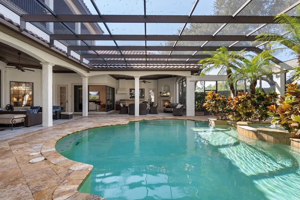 For Sale: $2,895,000 (6 beds, 6 baths, 6834 Square Feet)