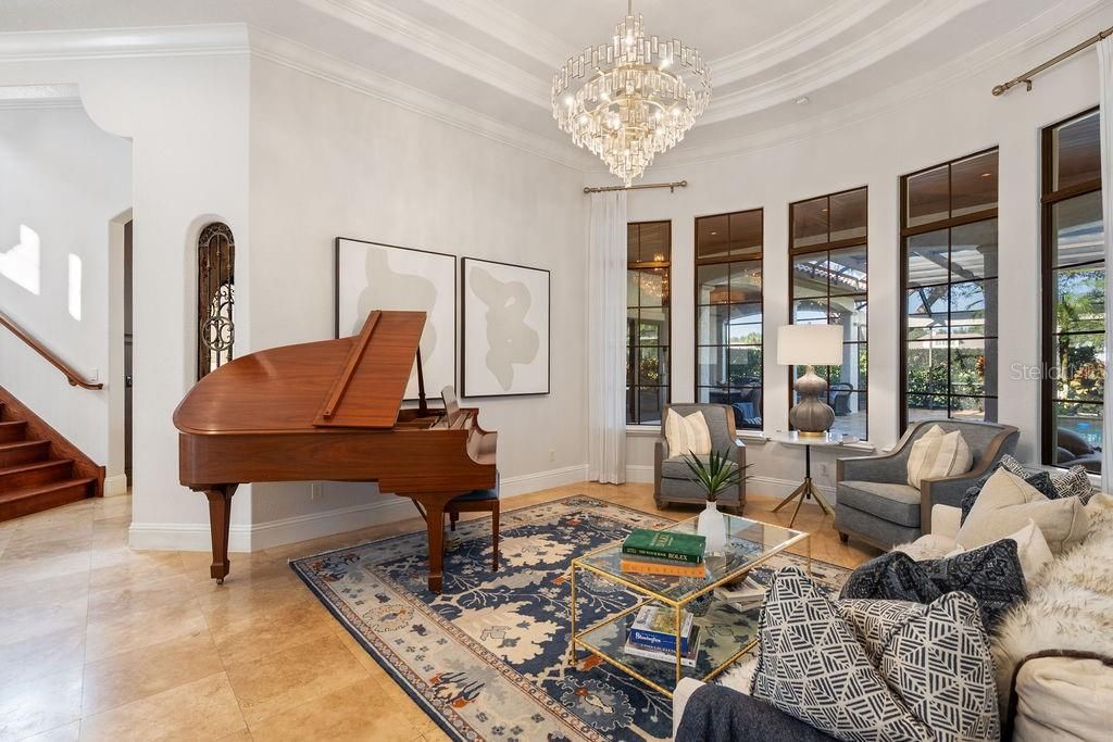 For Sale: $2,895,000 (6 beds, 6 baths, 6834 Square Feet)