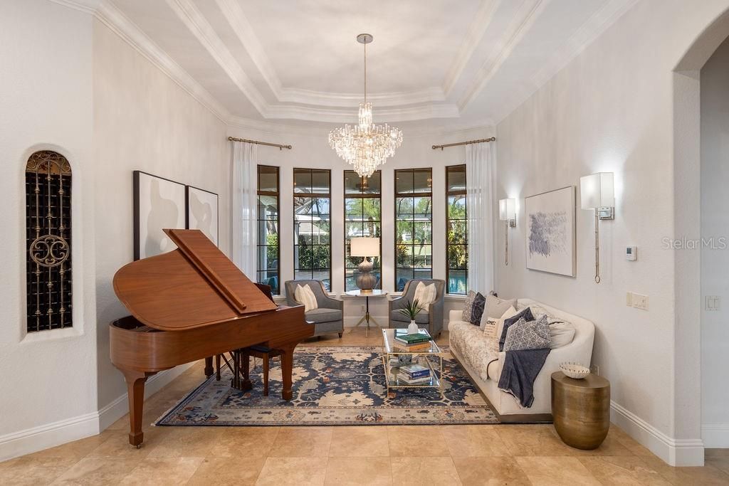 For Sale: $2,895,000 (6 beds, 6 baths, 6834 Square Feet)