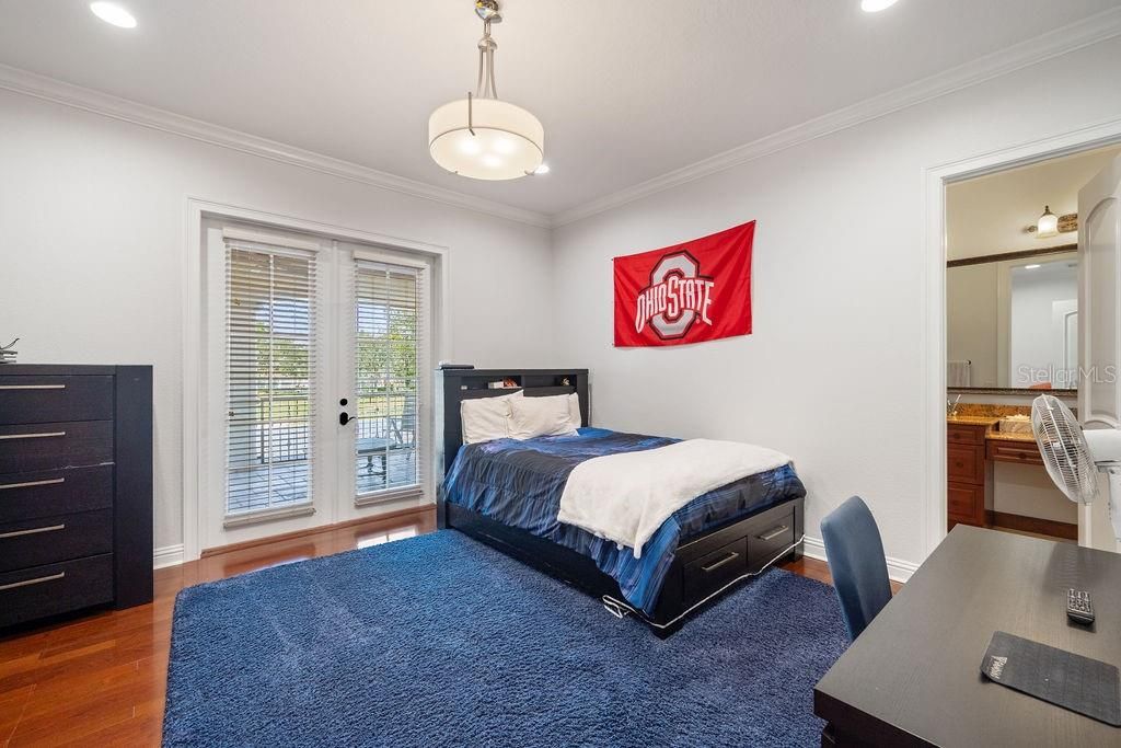 For Sale: $2,895,000 (6 beds, 6 baths, 6834 Square Feet)