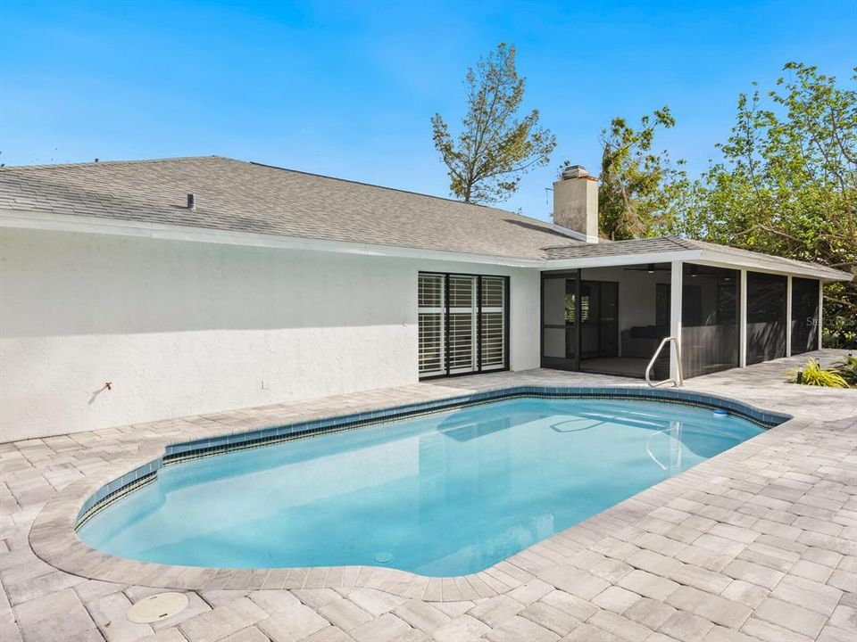 En Venta: $1,575,000 (4 camas, 2 baños, 2598 Pies cuadrados)