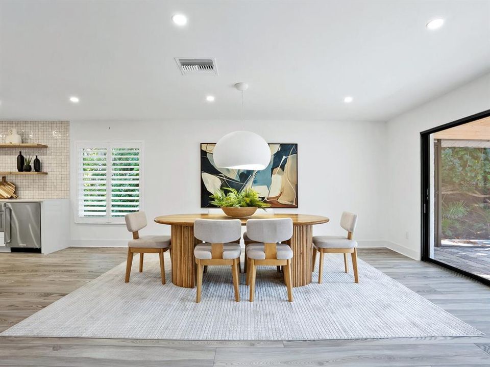 En Venta: $1,575,000 (4 camas, 2 baños, 2598 Pies cuadrados)