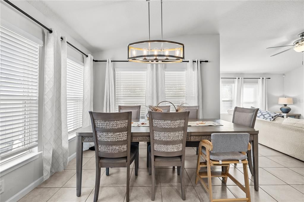 Active With Contract: $440,000 (4 beds, 2 baths, 2364 Square Feet)