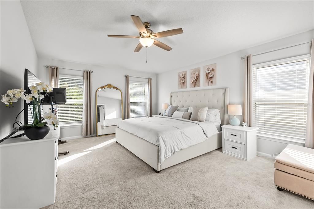 Active With Contract: $440,000 (4 beds, 2 baths, 2364 Square Feet)