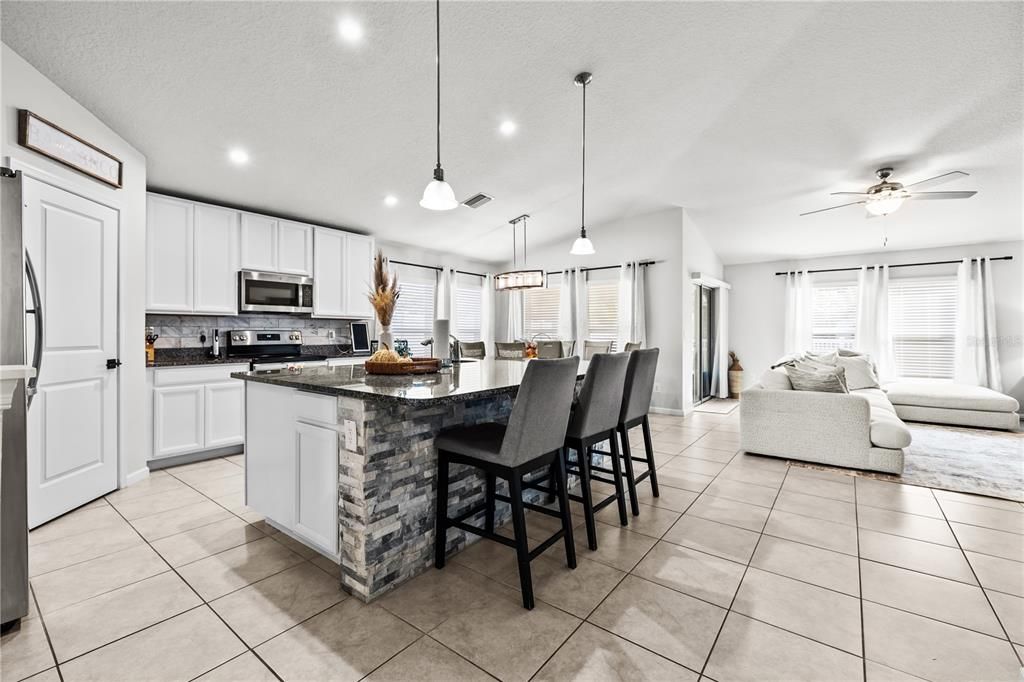 Active With Contract: $440,000 (4 beds, 2 baths, 2364 Square Feet)