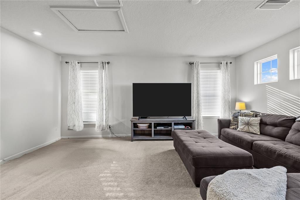 Active With Contract: $440,000 (4 beds, 2 baths, 2364 Square Feet)