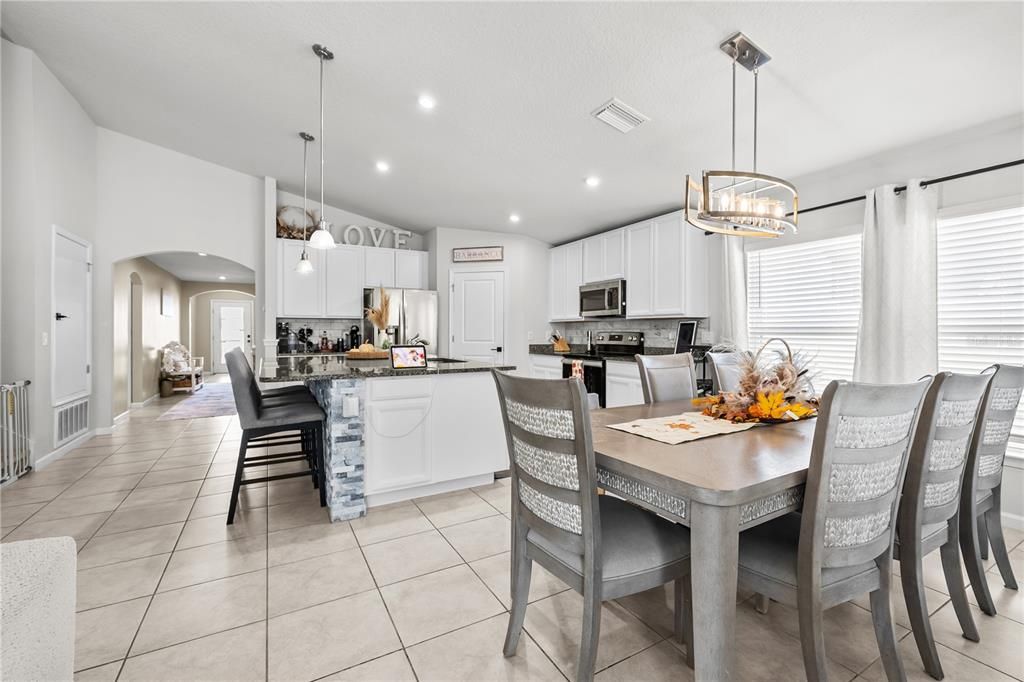 Active With Contract: $440,000 (4 beds, 2 baths, 2364 Square Feet)