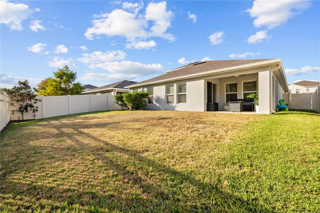 Active With Contract: $440,000 (4 beds, 2 baths, 2364 Square Feet)