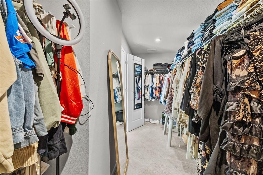 Active With Contract: $440,000 (4 beds, 2 baths, 2364 Square Feet)