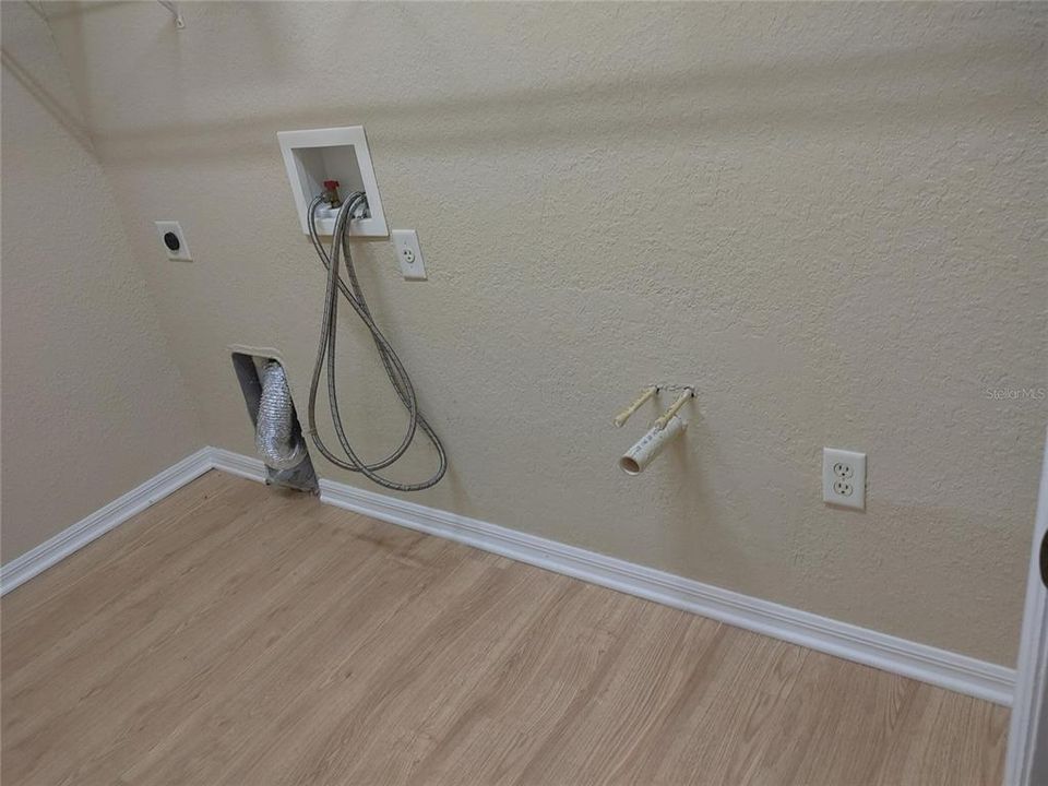 For Sale: $419,765 (4 beds, 2 baths, 2728 Square Feet)