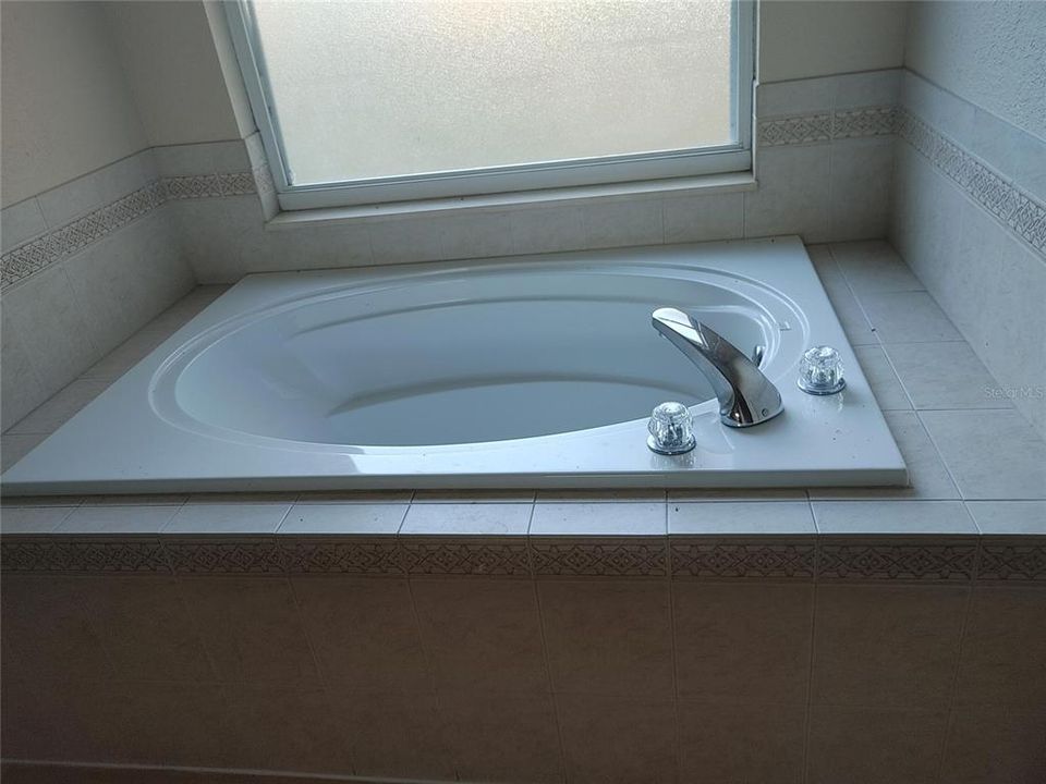 For Sale: $419,765 (4 beds, 2 baths, 2728 Square Feet)