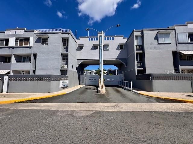 На продажу: $140,000 (3 спален, 1 ванн, 998 Квадратных фут)