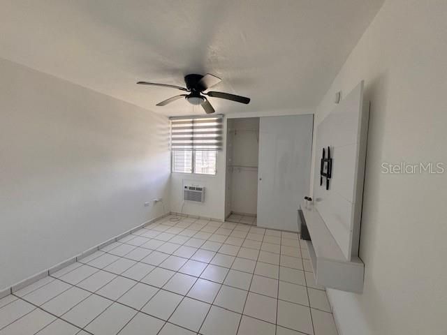 На продажу: $140,000 (3 спален, 1 ванн, 998 Квадратных фут)