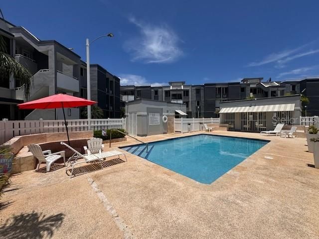 На продажу: $140,000 (3 спален, 1 ванн, 998 Квадратных фут)