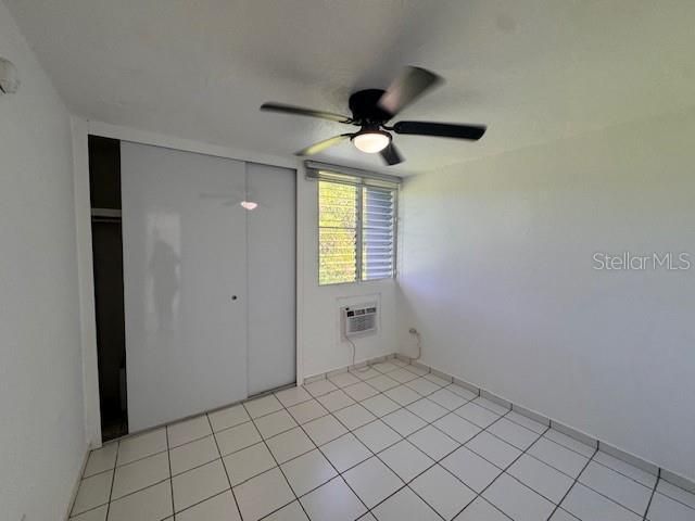 На продажу: $140,000 (3 спален, 1 ванн, 998 Квадратных фут)