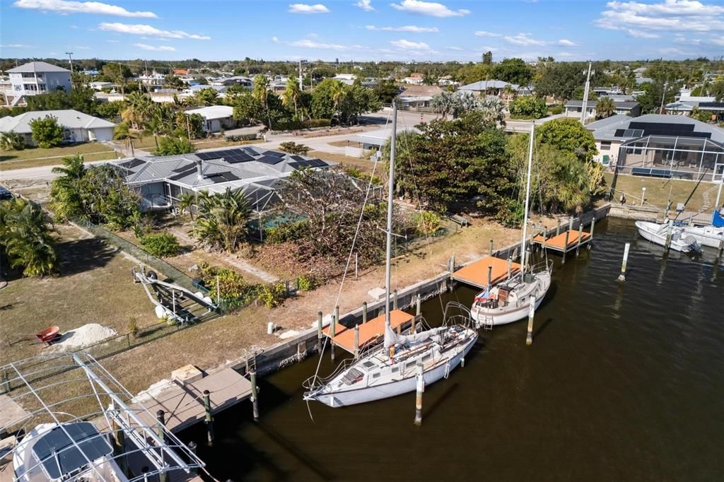 На продажу: $650,000 (3 спален, 2 ванн, 2020 Квадратных фут)