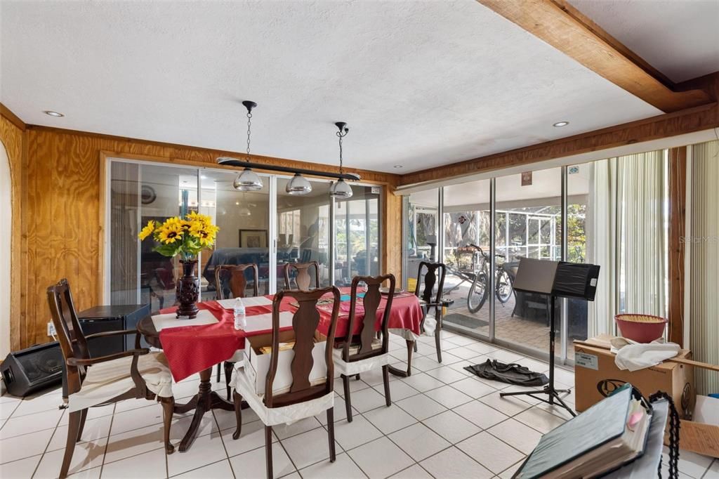 На продажу: $650,000 (3 спален, 2 ванн, 2020 Квадратных фут)