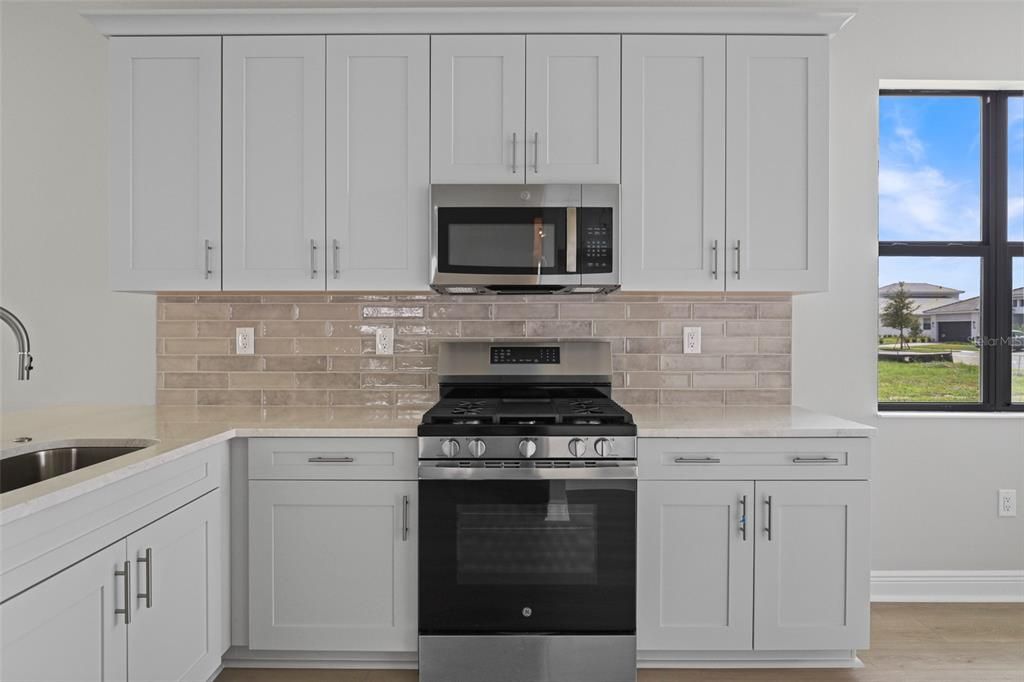 For Sale: $559,990 (2 beds, 2 baths, 1675 Square Feet)