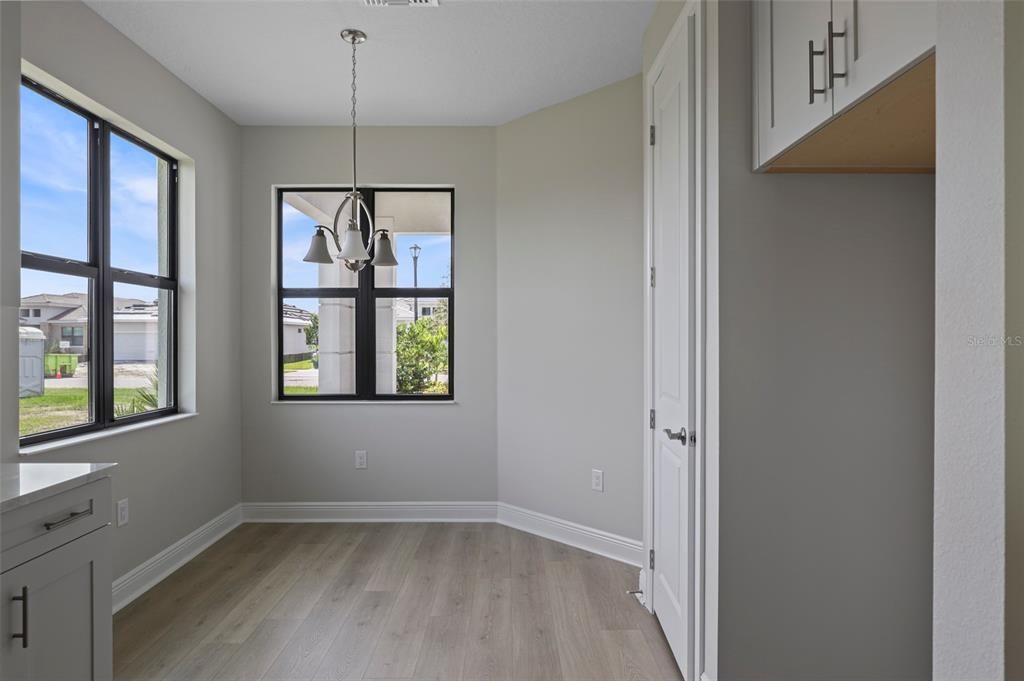 For Sale: $559,990 (2 beds, 2 baths, 1675 Square Feet)