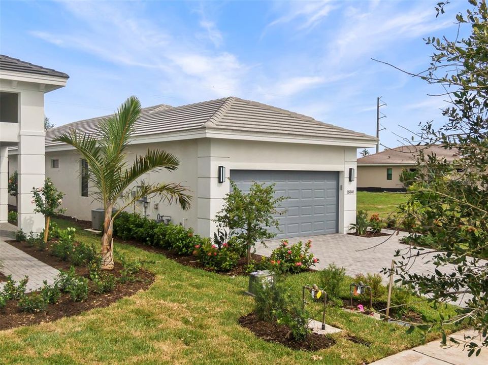 For Sale: $559,990 (2 beds, 2 baths, 1675 Square Feet)