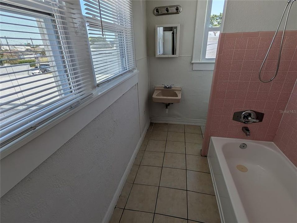 En Renta: $1,345 (2 camas, 1 baños, 780 Pies cuadrados)