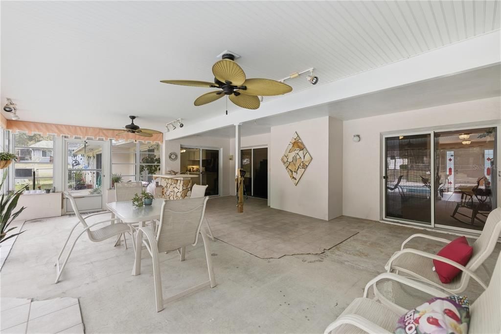 For Sale: $498,500 (3 beds, 4 baths, 3405 Square Feet)