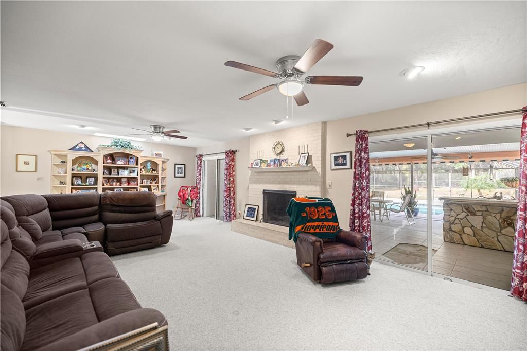 For Sale: $498,500 (3 beds, 4 baths, 3405 Square Feet)