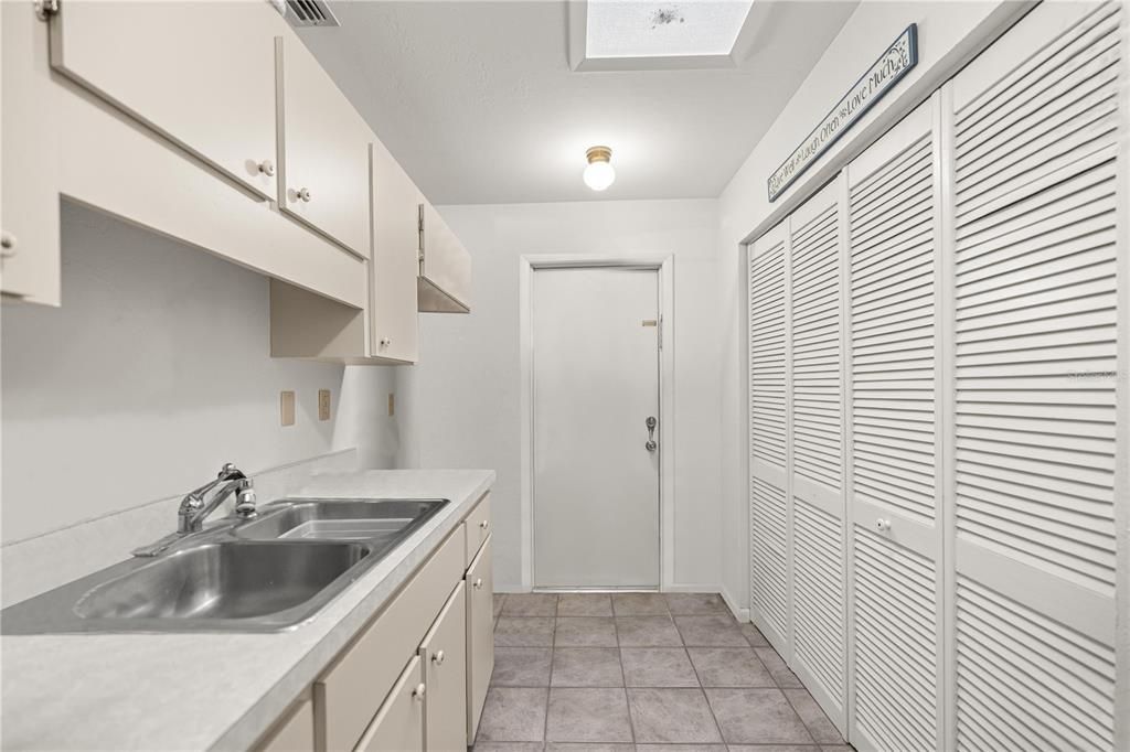 For Sale: $498,500 (3 beds, 4 baths, 3405 Square Feet)