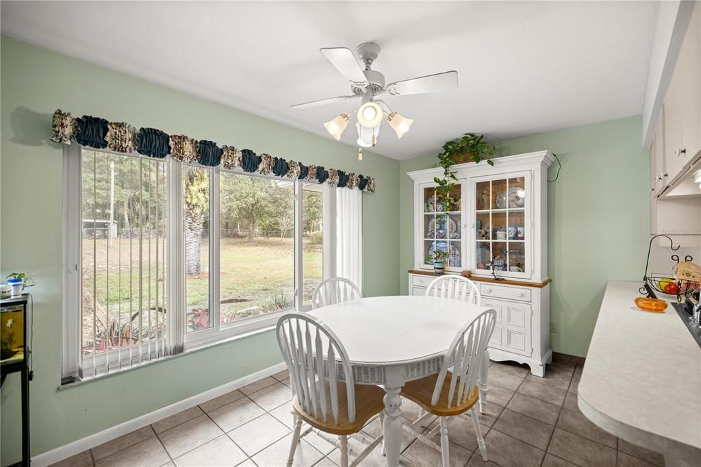 For Sale: $498,500 (3 beds, 4 baths, 3405 Square Feet)