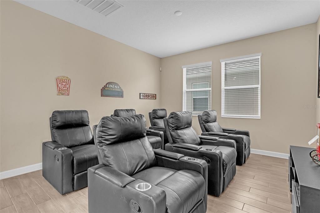 待售: $754,900 (5 贝兹, 3 浴室, 3359 平方英尺)