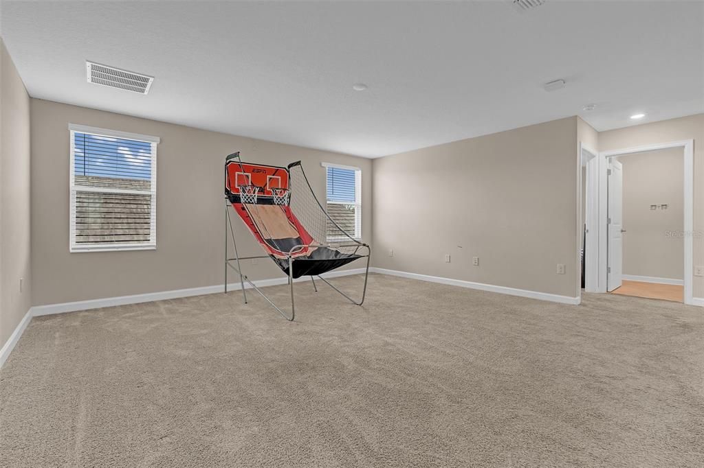 待售: $754,900 (5 贝兹, 3 浴室, 3359 平方英尺)