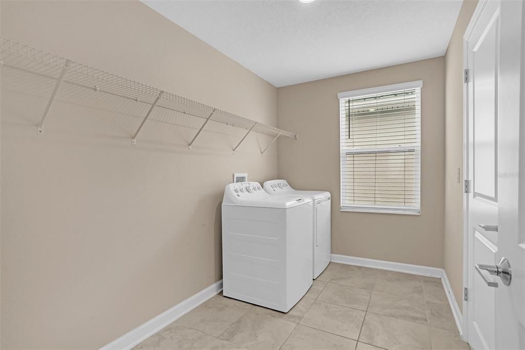 待售: $754,900 (5 贝兹, 3 浴室, 3359 平方英尺)