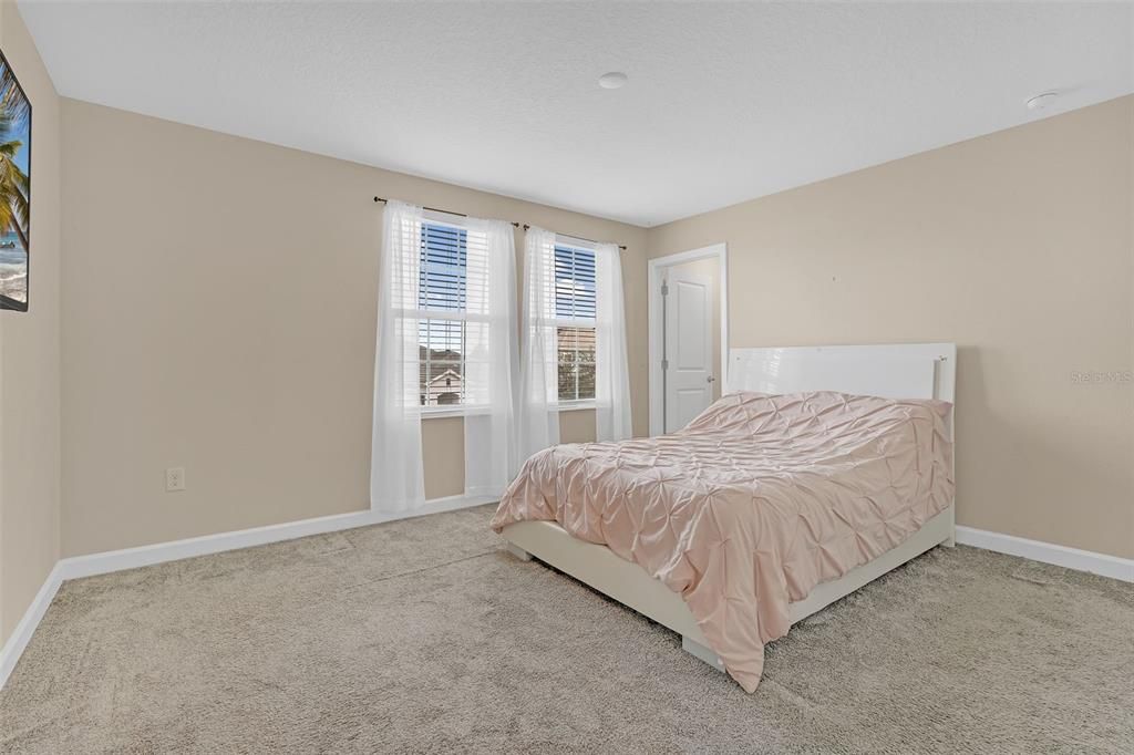 待售: $754,900 (5 贝兹, 3 浴室, 3359 平方英尺)