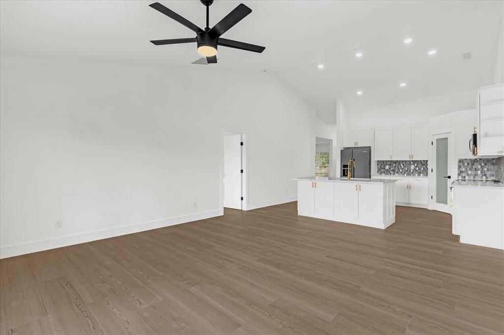 En Venta: $336,000 (3 camas, 2 baños, 1799 Pies cuadrados)