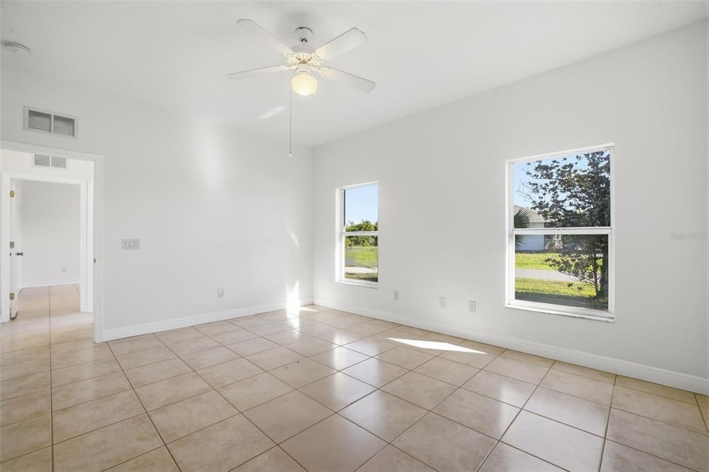 For Sale: $549,900 (3 beds, 2 baths, 2617 Square Feet)