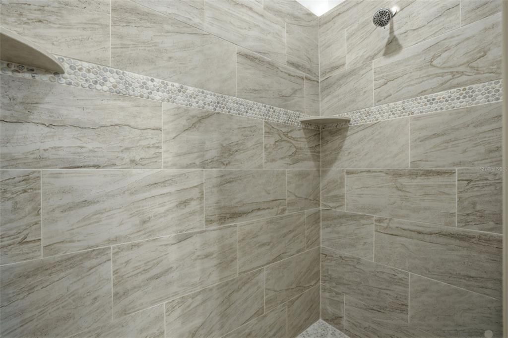 For Sale: $549,900 (3 beds, 2 baths, 2617 Square Feet)