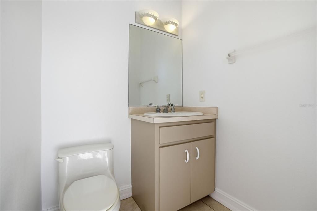 For Sale: $549,900 (3 beds, 2 baths, 2617 Square Feet)