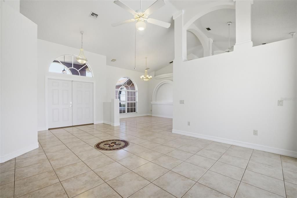 For Sale: $549,900 (3 beds, 2 baths, 2617 Square Feet)