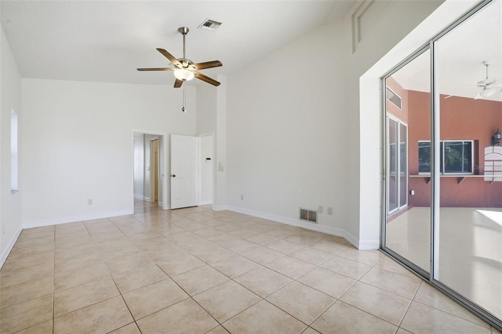 For Sale: $549,900 (3 beds, 2 baths, 2617 Square Feet)