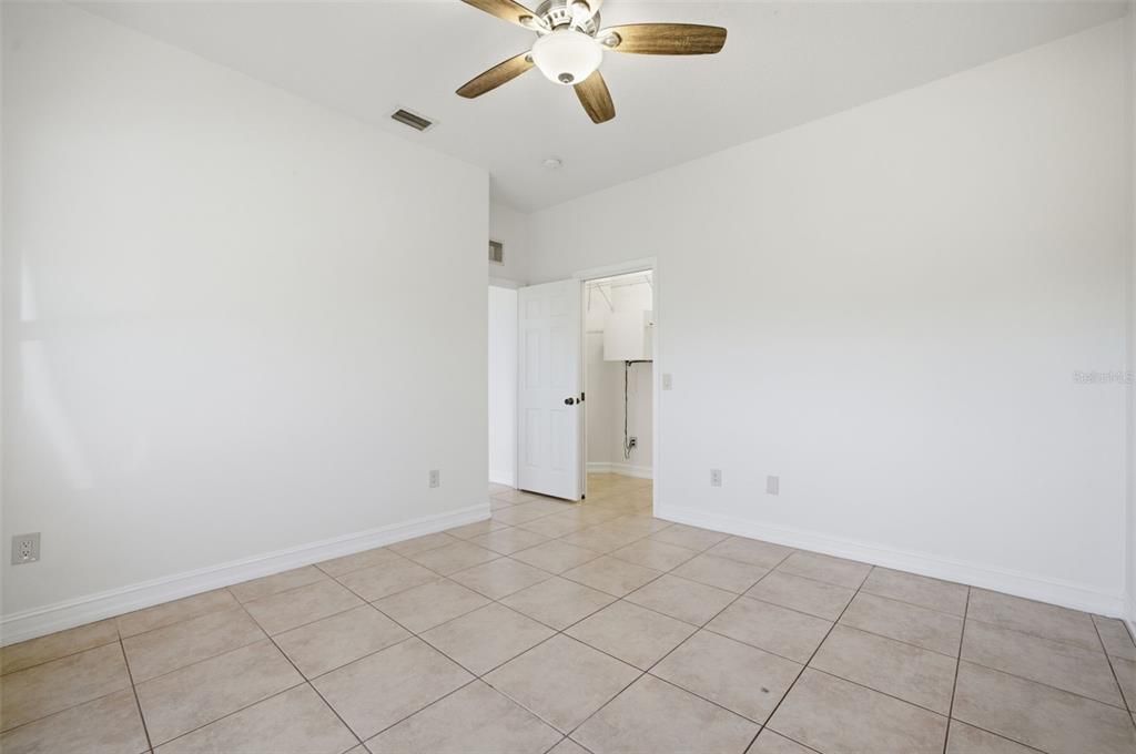 For Sale: $549,900 (3 beds, 2 baths, 2617 Square Feet)