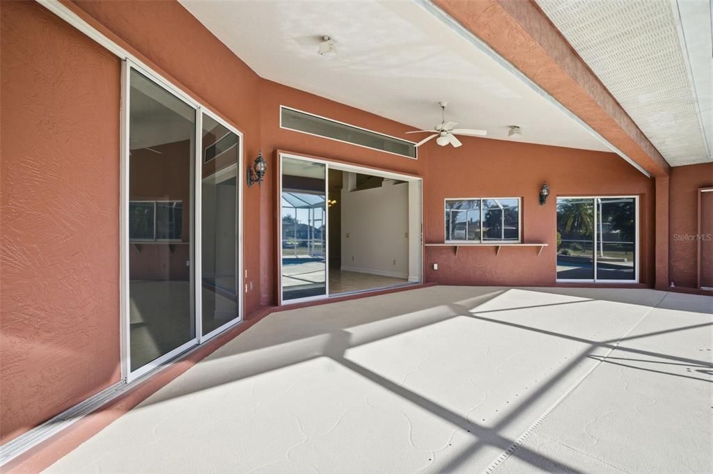 For Sale: $549,900 (3 beds, 2 baths, 2617 Square Feet)