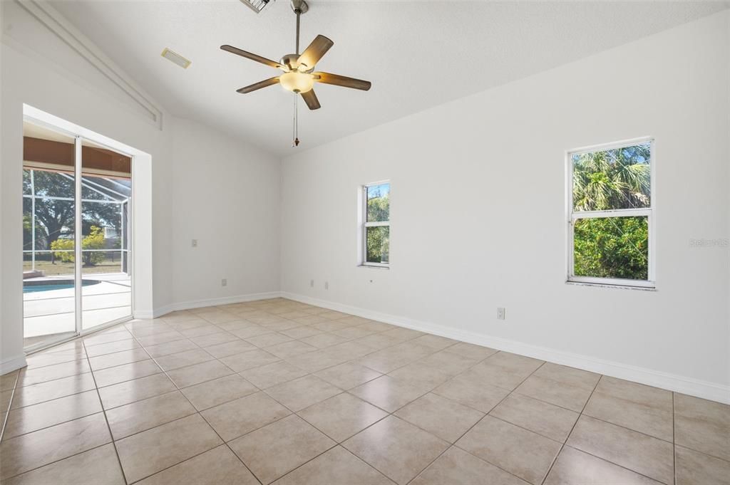 For Sale: $549,900 (3 beds, 2 baths, 2617 Square Feet)