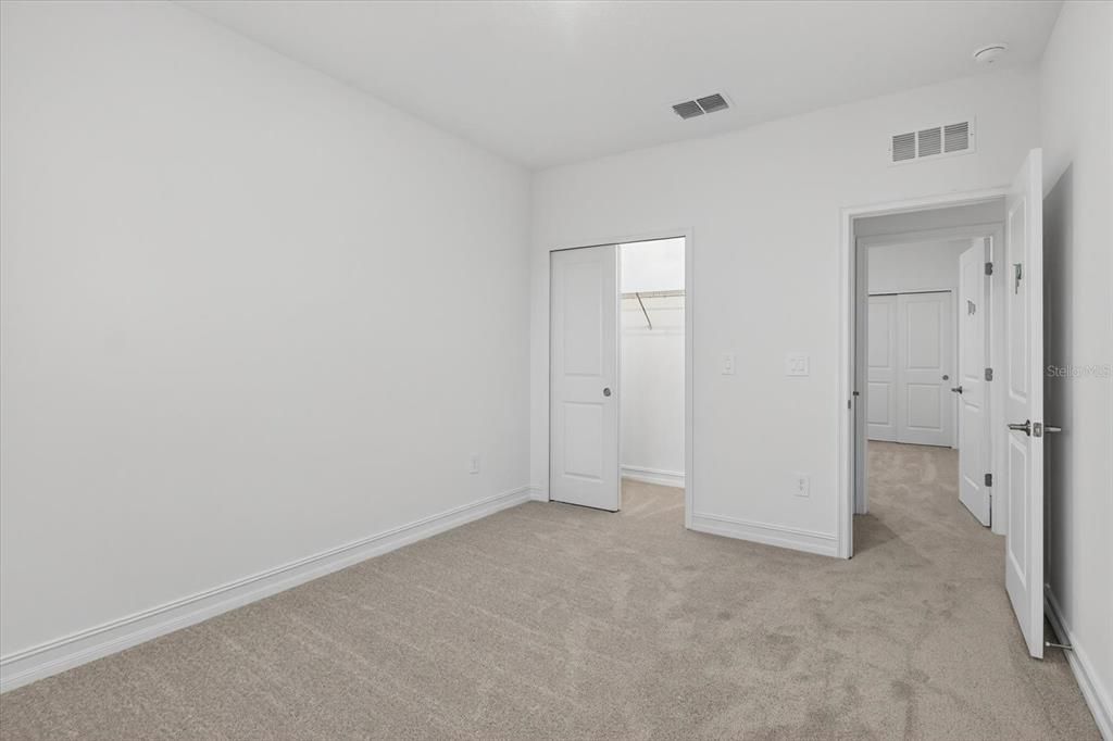 For Rent: $4,700 (6 beds, 4 baths, 3867 Square Feet)