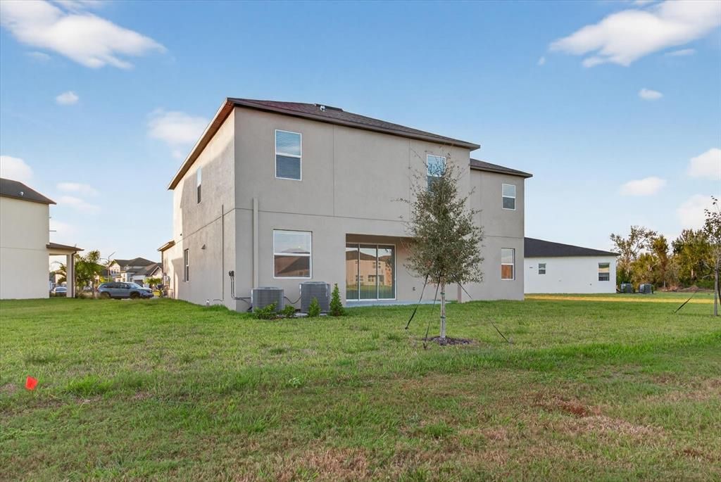 For Rent: $4,700 (6 beds, 4 baths, 3867 Square Feet)