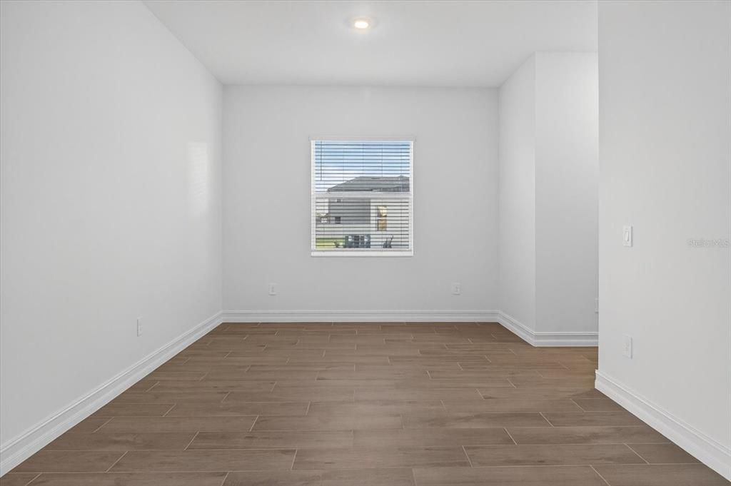 For Rent: $4,700 (6 beds, 4 baths, 3867 Square Feet)