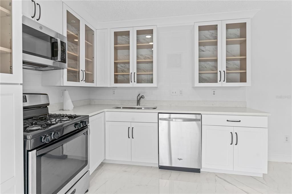 待售: $290,000 (3 贝兹, 2 浴室, 1288 平方英尺)