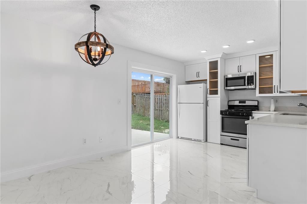 待售: $290,000 (3 贝兹, 2 浴室, 1288 平方英尺)