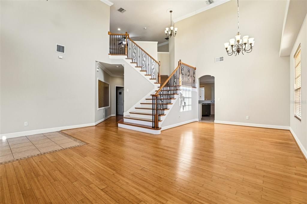 For Sale: $580,000 (4 beds, 3 baths, 3924 Square Feet)